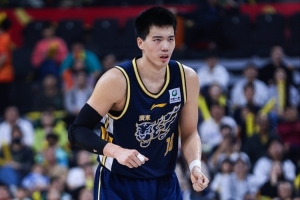 记者：焦泊乔上来3分钟 已经比自己今年CBA季后赛总得分多了