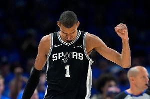 奥登：一旦文班亚马再增加一点肌肉 NBA就大结局了