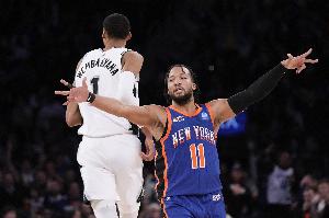 化身DPOY？马刺球员本场面对布伦森主防时14中1 下半场7中0