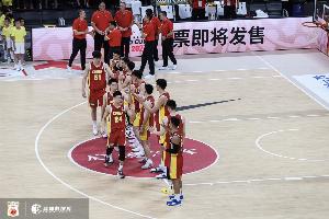 冰火两重天！中国男篮19分负于日本 中国台北男篮19分逆转韩国
