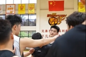 广东男篮晒训练视频：夏训队伍扩容 休赛期沉淀磨炼