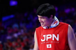渡边雄太：我们过去几周都是为这场比赛做准备 为球队感到骄傲