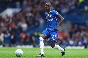 米体：国米后防引援首选查洛巴，阿拉巴和卢库米是备选