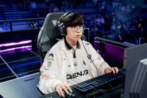 Kiin：现在上单需规避对手gank、安稳发育然后打团时抱团